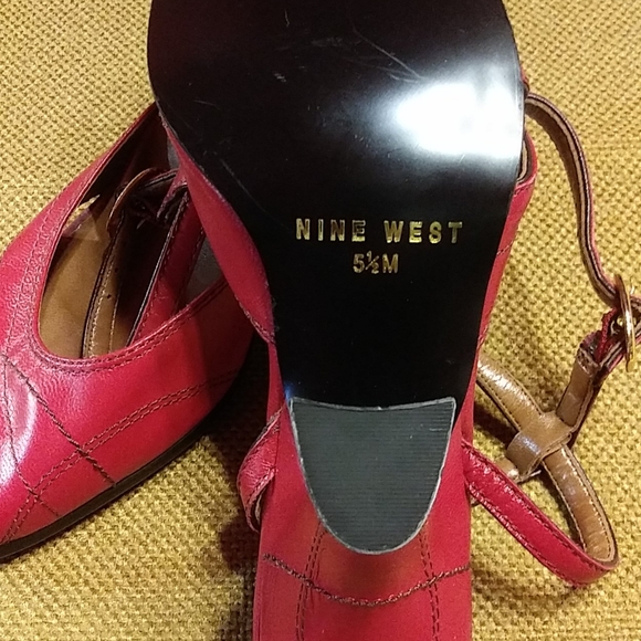 9 west red ankle strap heels - Picture 3 of 3